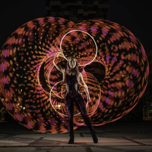 Flowmies spinning two Visual Hoops