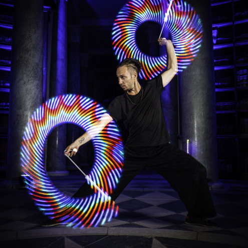 Lumi Poi in the hands of talented Vojta Stolbenko