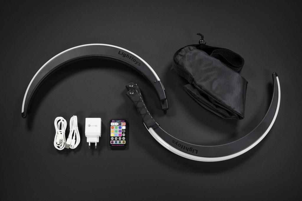 LED Buugeng FT2 with accessories