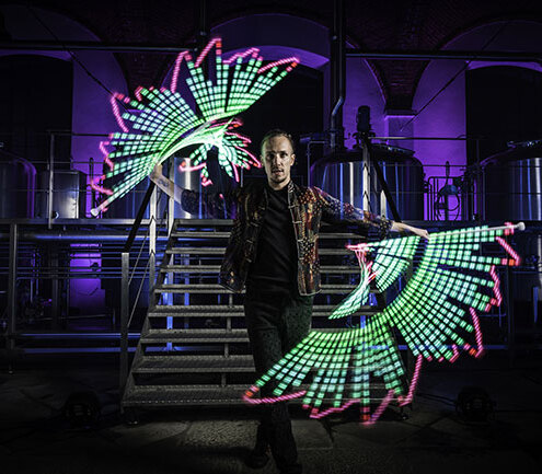 Lumi LED staff FT2 programmable mobile