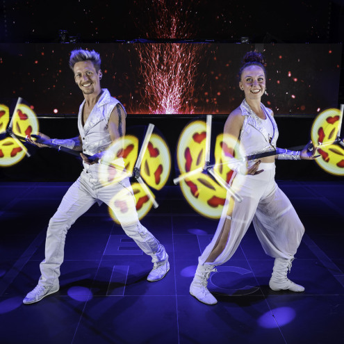 Lumi Dragon Staff – spice up the show with a smile!